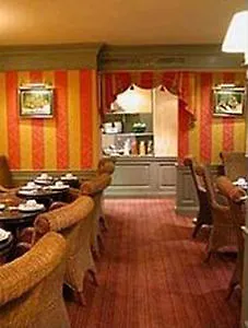 Chambiges Elysees Paris Otel