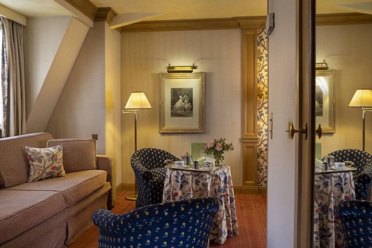 Chambiges Elysees Paris Hotel