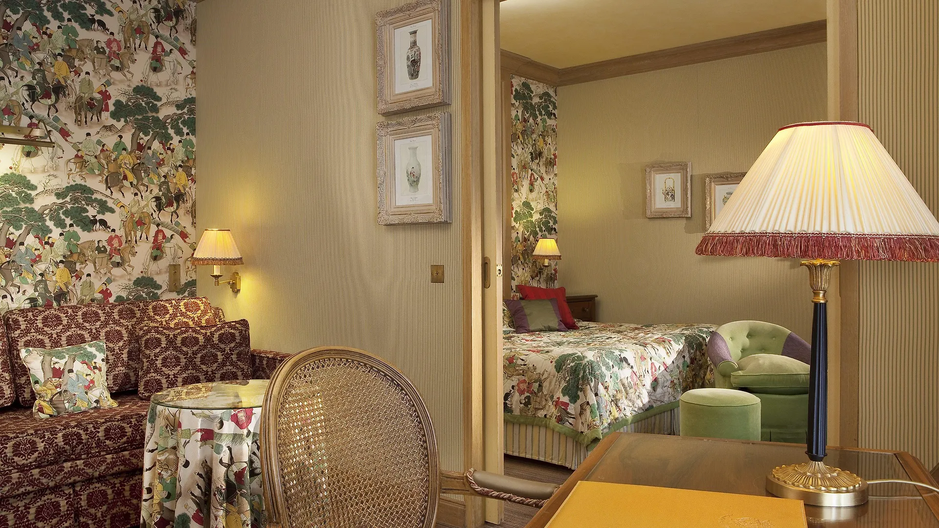 Chambiges Elysees Paris Hotel