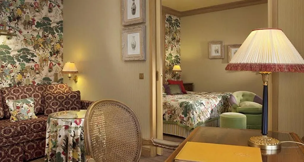 Hotel Chambiges Elysees Paris